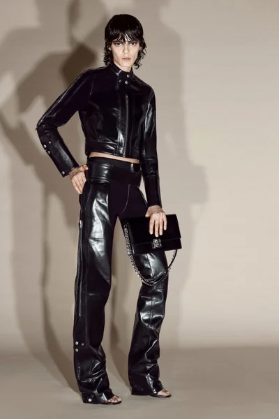 Look 7